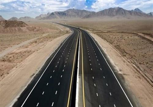 کوشش برای افتتاح بزرگراه شیراز-اصفهان در مسافرت هیئت دولت به فارس