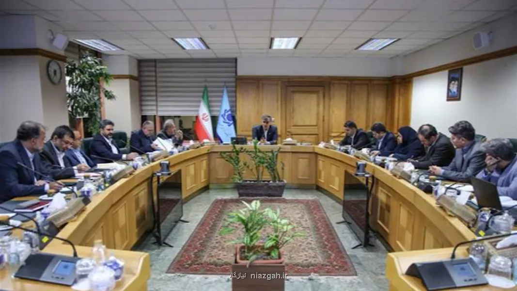 نحوه فروش سهام سهامداران بانک آینده در دستور کار هیأت گزیر