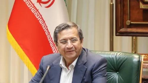 بانکها همزمان با کنترل نقدینگی بر تامین مالی تولید متمرکز شوند