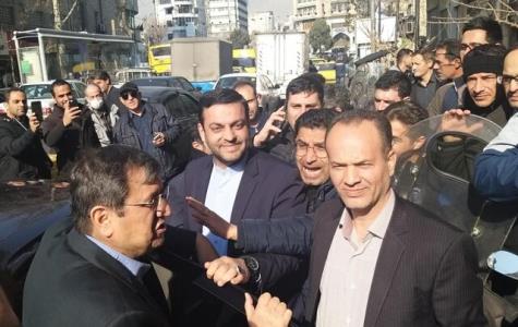 بازدید سرزده همتی از بازار ارز در روز پاسخ قاطع ایران به آمریكا